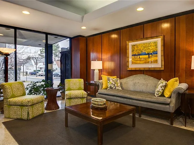 7320 Glenroie Ave #10E — Photo 3