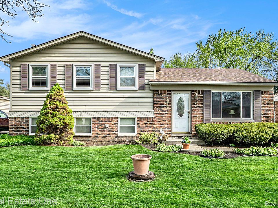 1st image of 2639 Trailwood Dr