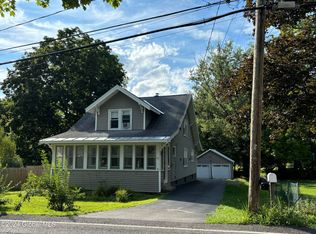 24 Willow St, Guilderland, NY 12084