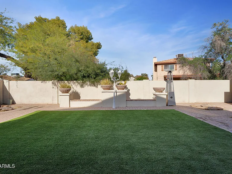 2542 W Nopal Ave — Photo 45