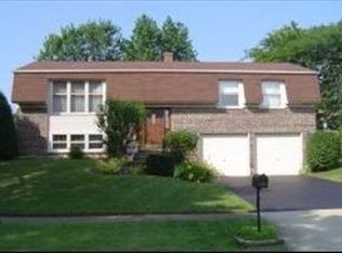 1539 Colorado Ln, Elk Grove Village, IL 60007