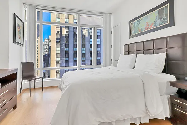 Rented by BARNES New York | media 28