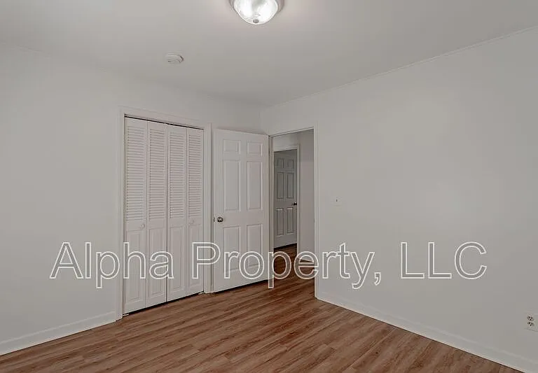 106 Steeplechase Ct — Photo 13