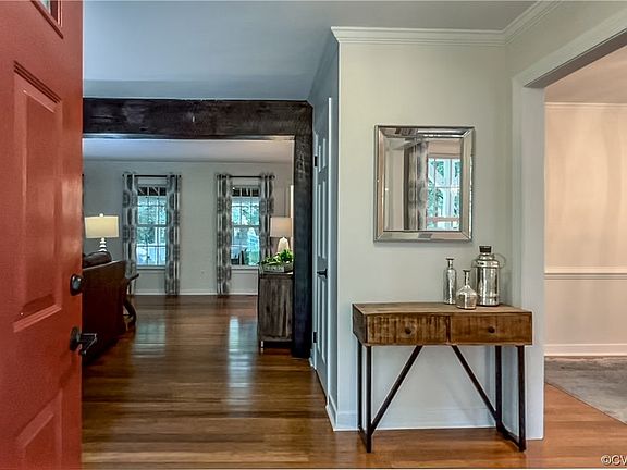5th image of 2710 Walnut Creek Cir