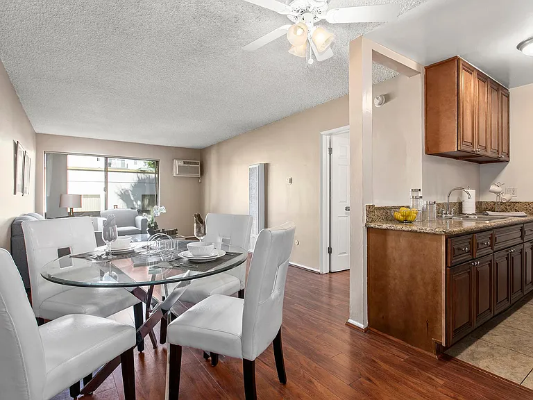 Parkview Terrace Apartments — Photo 15