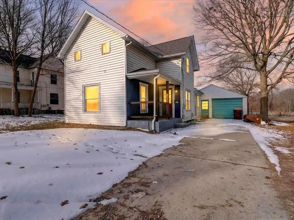 816 S Kalamazoo Ave, Marshall, MI 49068