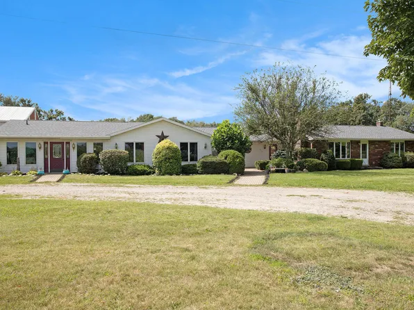 912 Kelley Rd, Montgomery, MI 49255