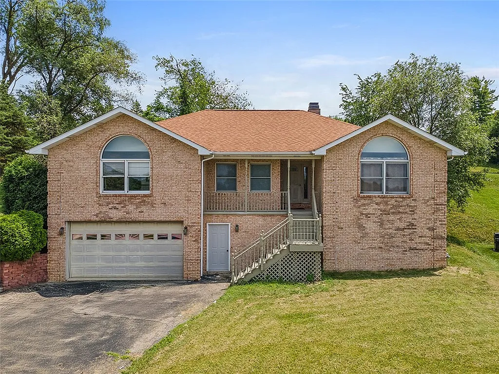 205 Veneze Dr photo 1