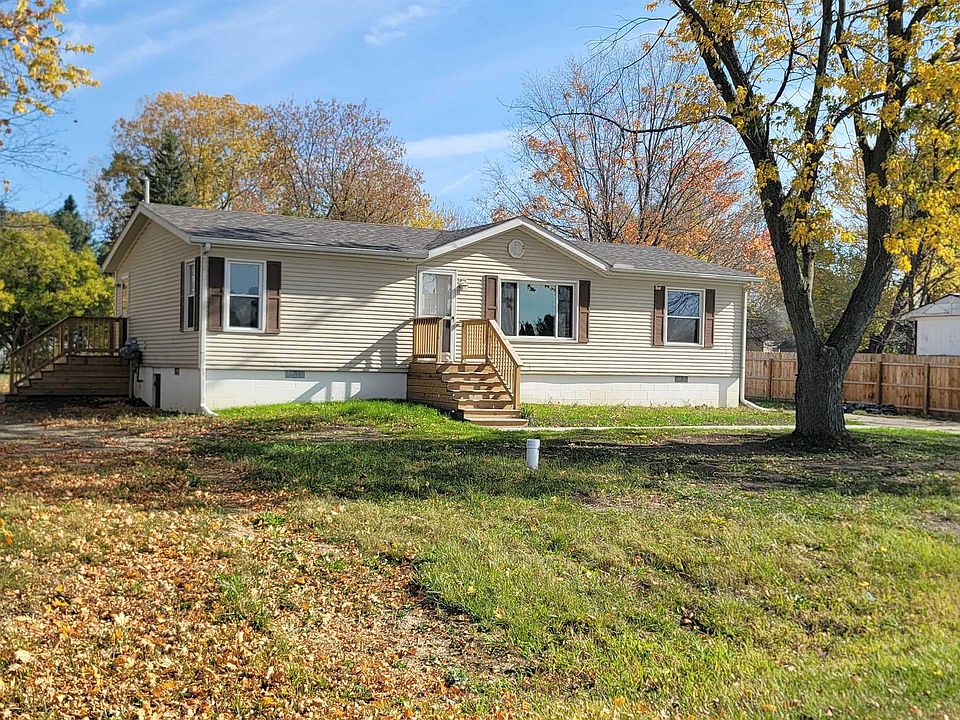 1st image of 1105 S Meadow Dr