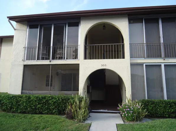 303 Knotty Pine Cir APT A-1, Greenacres, FL 33463