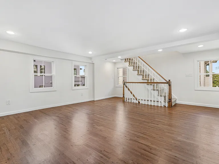 87 Cedar St — Photo 5