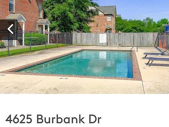 Courtney Place Pool