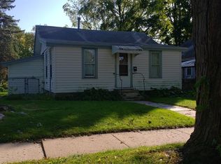 2062 4th St E, Saint Paul, MN 55119