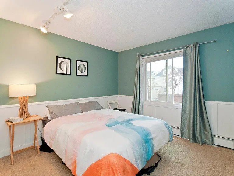 2212 Aldrich Ave S #305 — Photo 10