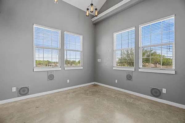 286 Castin Ln — Photo 16