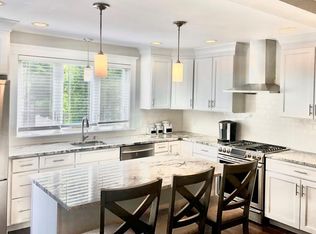 252 Edge Hill Rd, Milton, MA 02186