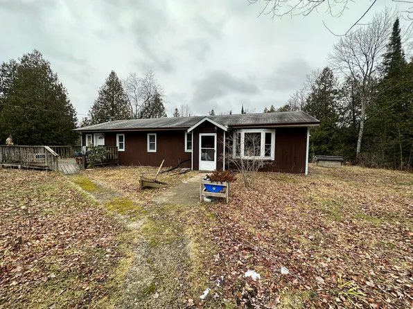 8860 225th Ave, Reed City, MI 49677