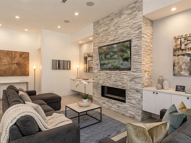 5657 Wilkinson Ave — Photo 5