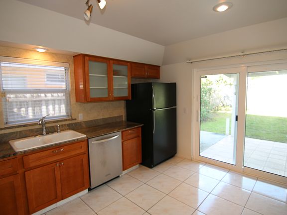 3rd image of 10168 Cedar Dune Dr