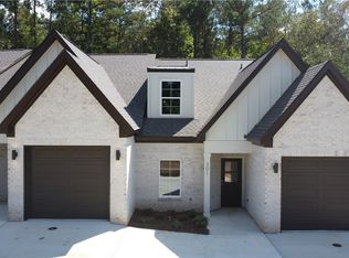 1100 Arcadia Ave #301, Auburn, AL 36830