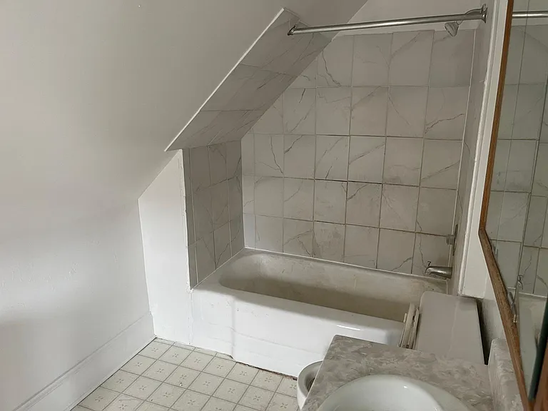 1309 Grove Ave — Photo 5