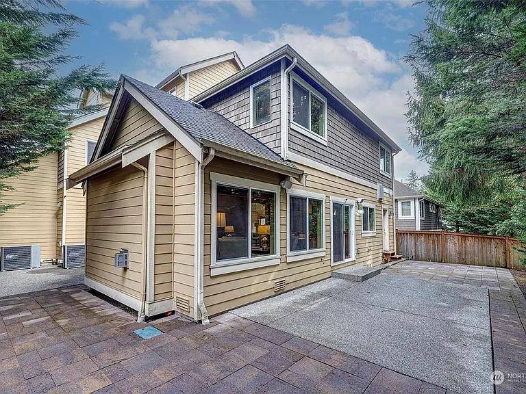 16637 NE 40th Ct — Photo 11