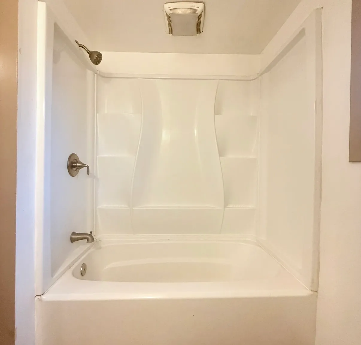 2 bed, 1200 sqft, $975 — Photo 4