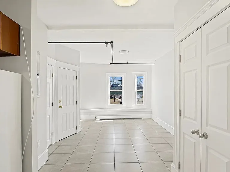 2 Walnut St #2 — Photo 6