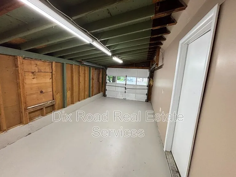 702 Arthur St — Photo 22
