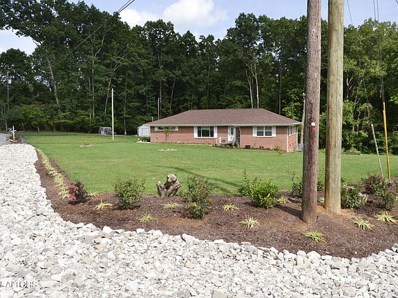 3rd image of 30 Twilight Dr