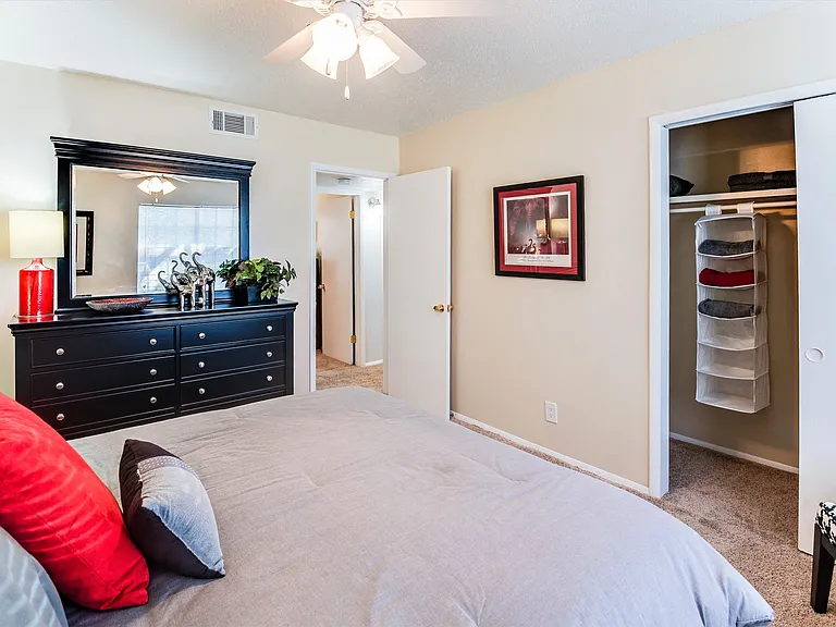 Fountain Square Apartment Homes — Photo 13