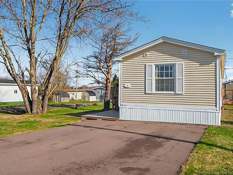9 Daffodil Ln — Photo 24
