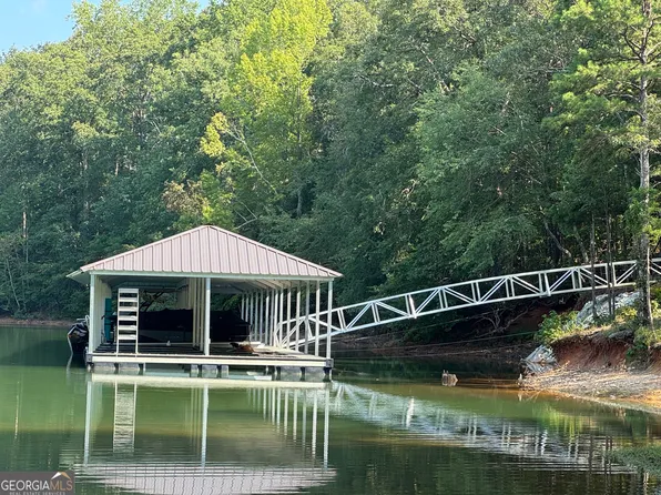 385 Tom Cobb Dr, Hartwell, GA 30643