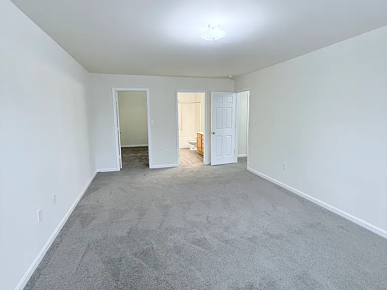 380-438 Channing Dr — Photo 38