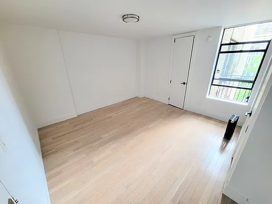 Rented by Bruma Realty LLC | media 2