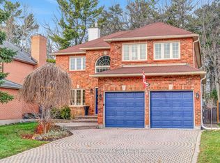 6164 Ravine Way, Ottawa, ON K1C7E9