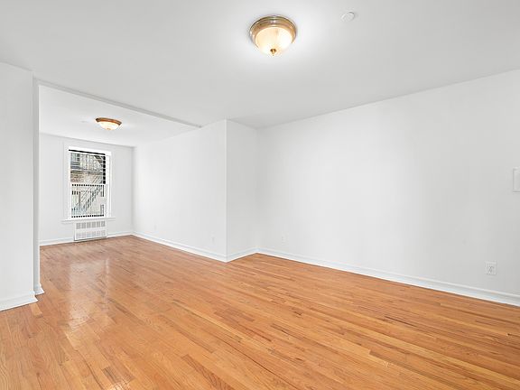 4th image of 15 W 108th St #18
