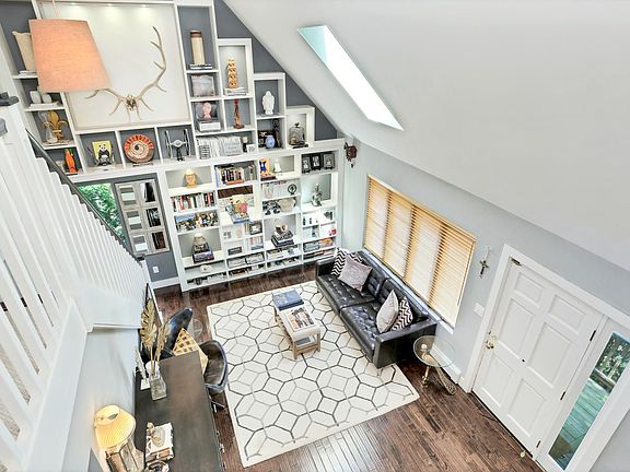 4 Grey Rock Dr Greenwich CT-large-012-010-017-1500x1000-72dpi.jpg