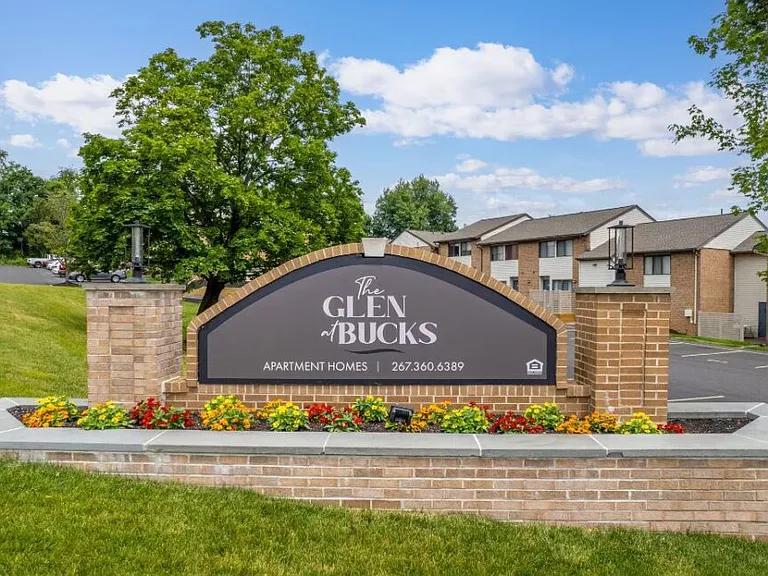 The Glen at Bucks Apartments and Townhomes — Photo 27