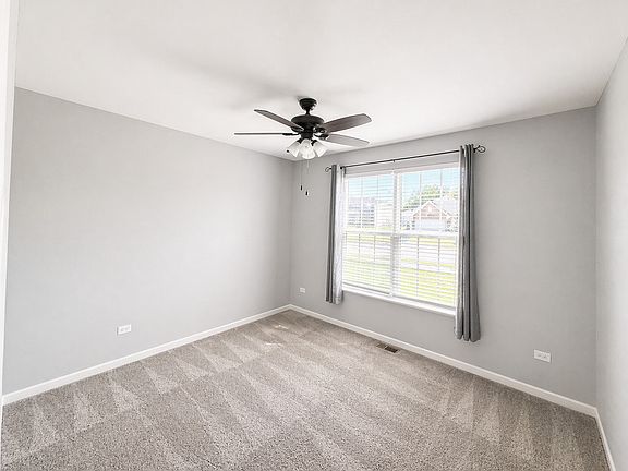 3rd image of 713 Long Ridge Trl
