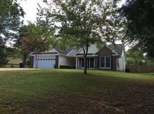 410 Willow Beach Rd, Ellerslie, GA 31807
