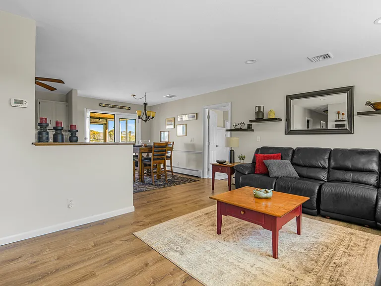 228 Wood Hill Rd — Photo 12