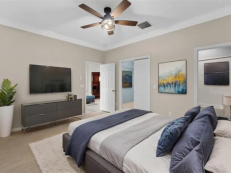 8507 Saint Marino Blvd — Photo 45