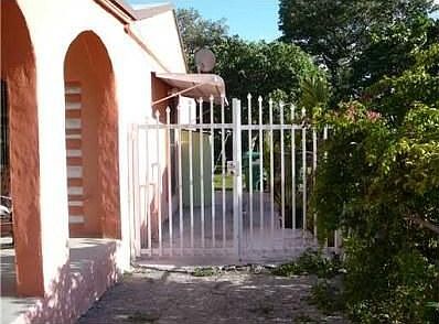 2nd image of 1418 NW 102nd St