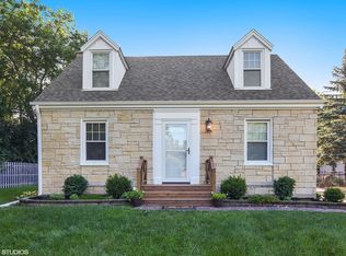 S621 Cedar Ave, Elmhurst, IL 60126