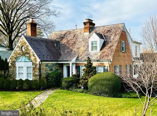 5210 Falmouth Rd, Bethesda, MD 20816