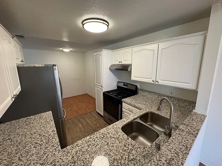 2410 N Towne Ave #53 — Photo 9
