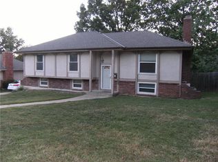 8308 Harris Ave, Raytown, MO 64138