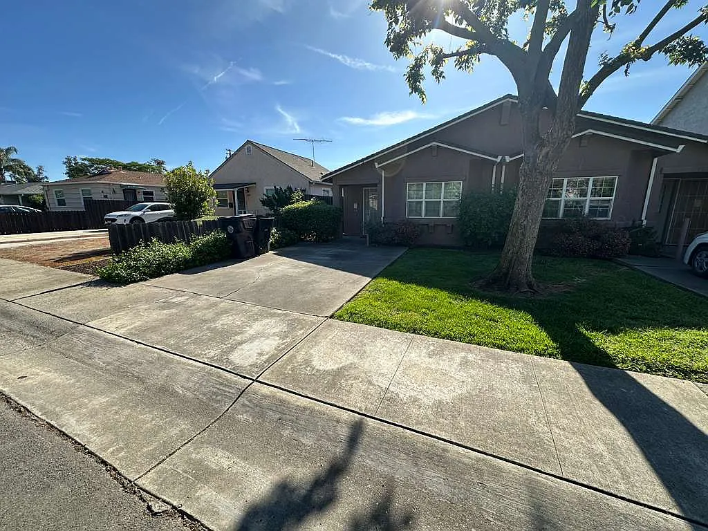 Street View - 1209 64th St