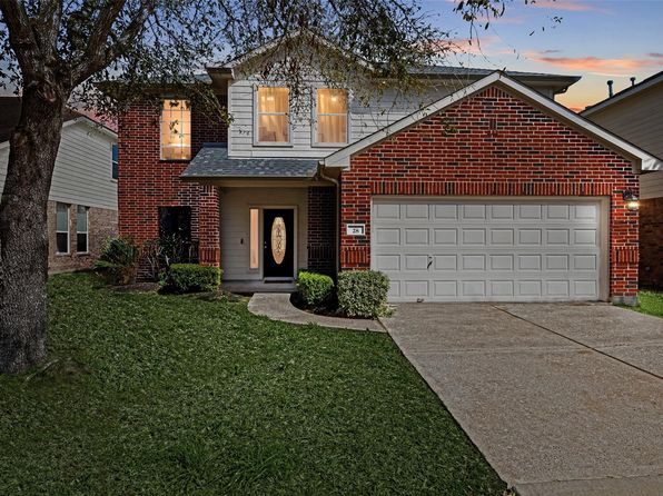 28 Carmel Chase Ct